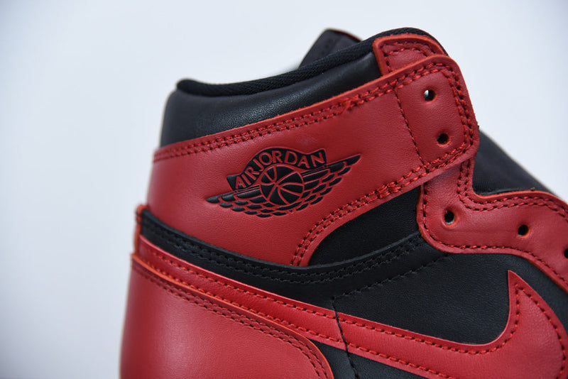 AIR JORDAN 1 HIGH RETRO 85 VARSITY RED