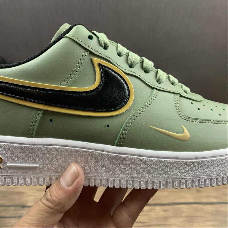 AIR FORCE 1 07 LV8 METALLIC SWOOSH PACK